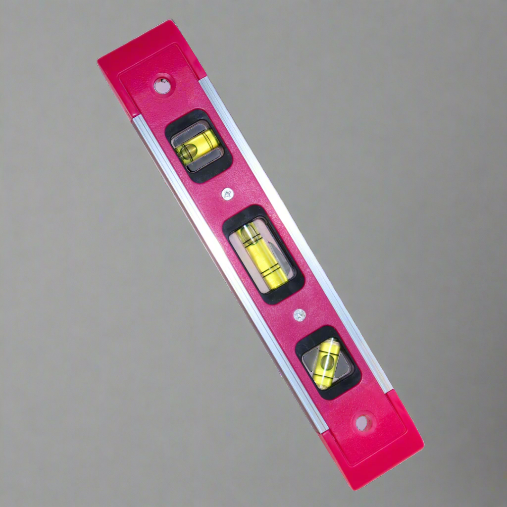 Pink Level – DIY Tool for Perfectly Straight Projects